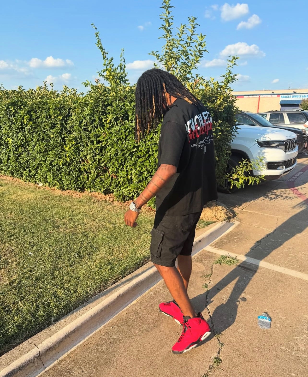 Signature Tee